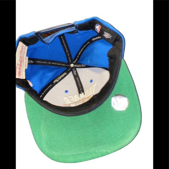 Oklahoma City Thunder NBA Mitchell and Ness snapback hat - Picture 7 of 7